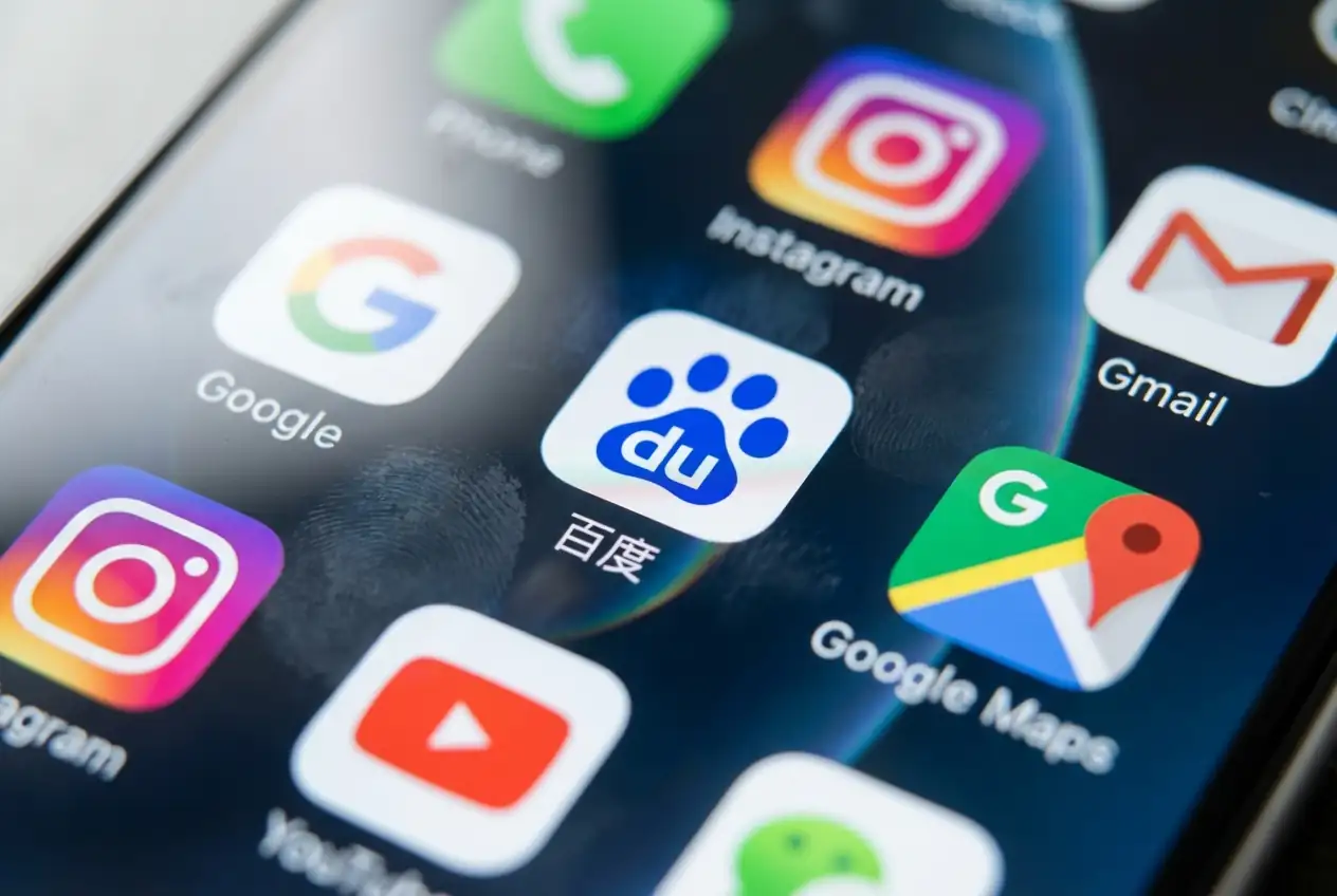 Baidu Engages in AI 'Red Envelope' War with Tencent, Committing RMB 500 Million