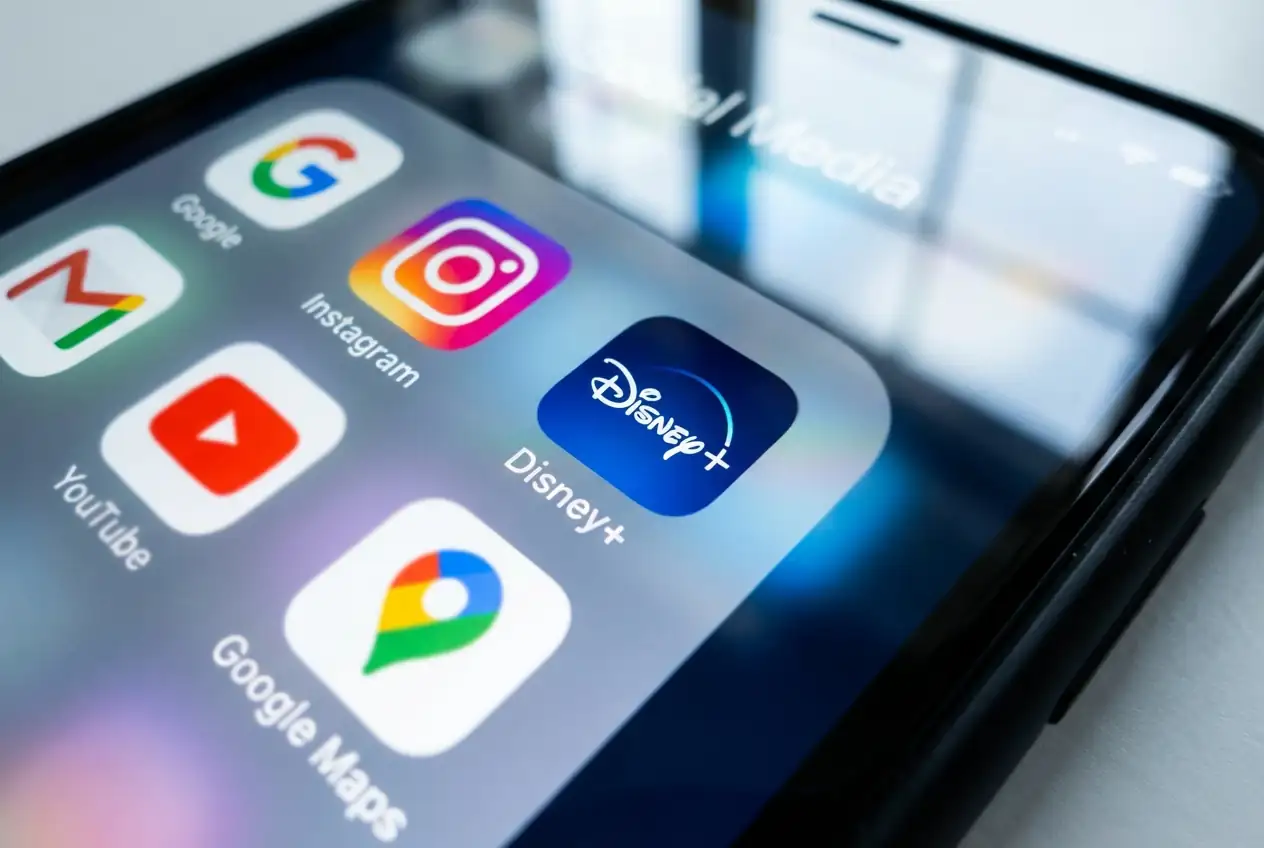 Streaming bundles capture 33% of new signups, as giants fight customer churn